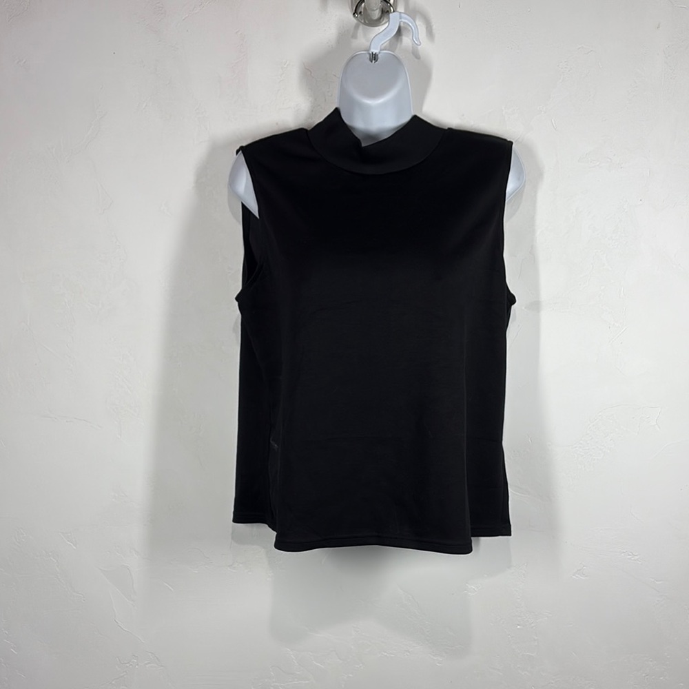 NWT Casly Lamiit Sleeveless Black Top size large